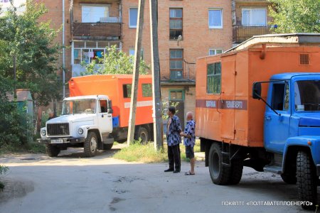 м. Полтава, вул. Європейська (Фрунзе), 48. Демонтаж старої димової труби.