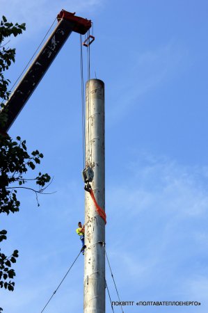 м. Полтава, вул. Європейська (Фрунзе), 48. Демонтаж старої димової труби.