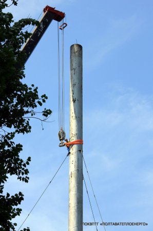 м. Полтава, вул. Європейська (Фрунзе), 48. Демонтаж старої димової труби.