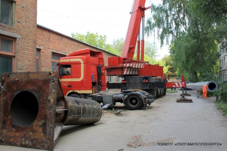 м. Полтава, вул. Європейська (Фрунзе), 48. Демонтаж старої димової труби.