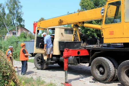 м. Полтава, вул. Європейська (Фрунзе), 48. Демонтаж старої димової труби.