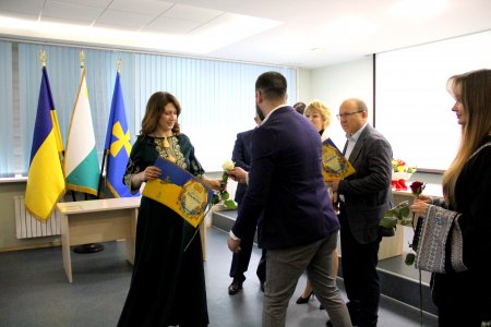 «ПОЛТАВАТЕПЛОЕНЕРГО»: ВИШИВАНКА НА РОБОТІ ЗІГРІВАЄ ДУШУ
